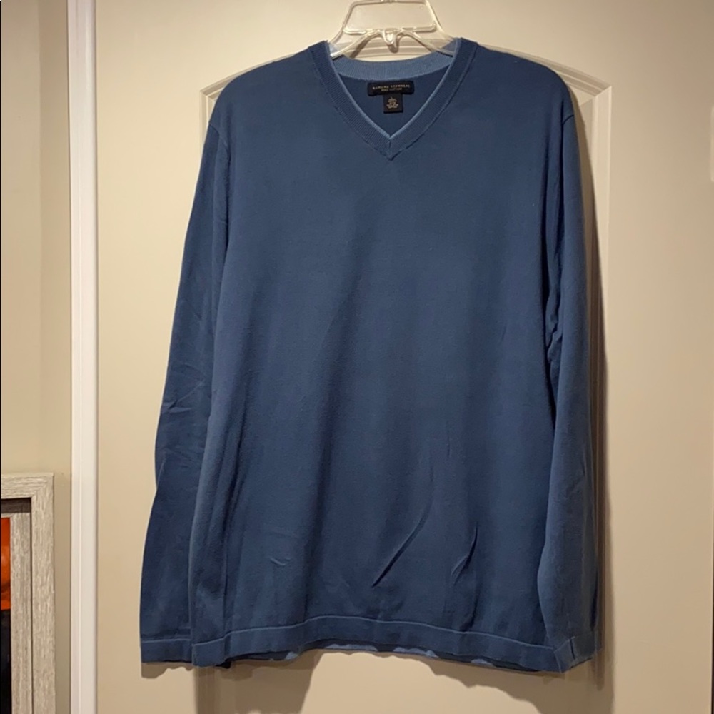 Banana Republic Men’s V-Neck Sweater Shirt